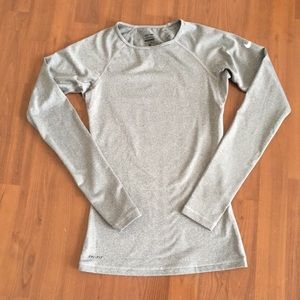 NWOT Nike Pro sweater